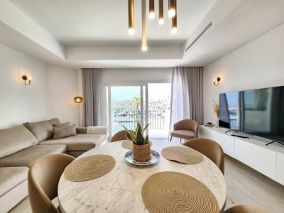 Modern Apartment with 1 Bedroom and a view at the Port