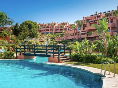 Apartament cu 2 Dormitoare, Grădină Privată, Frontline Golf -El Soto de Marbella