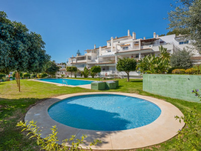 Bright 2 bedroom apartment in Lomas de Río Real, Marbella