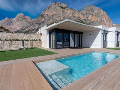 Polop Hills Nature - Vile contemporane între munte și Mediterană