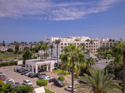 Exclusive Duplex Penthouse with Panoramic 360ºViews in the Heart of Puerto Banús