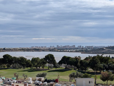 Apartament spațios cu 3 dormitoare și vederi uimitoare in BONALBA GREEN