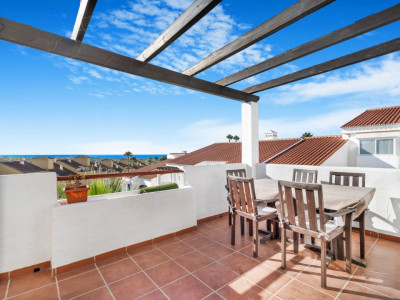 Penthouse with sea view in BEL AIR GARDENS