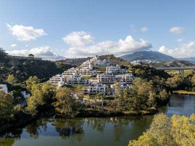 Apartament nou-nouț cu 3 dormitoare și vedere panoramică în Nueva Andalucía