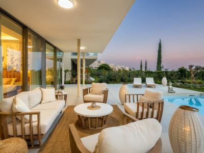 CASA MAYFAIR - luxury apartment with private pool in Reserva del Higuerón