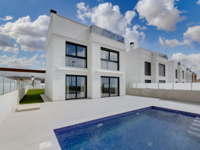 Individual villa with private pool, with Sea, Mountain and Golf Views, Mutxamel