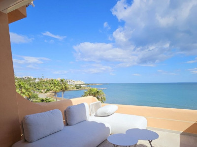 Penthouse Exclusiv pe Plajă, Vedere Panoramică la Mare în Urb. Riviera Andaluza