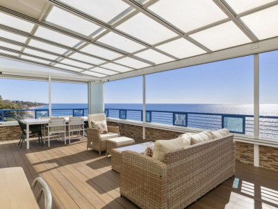 Paradise Penthouse cu Vederi Panoramice la Mare pe Plaja din Marbella
