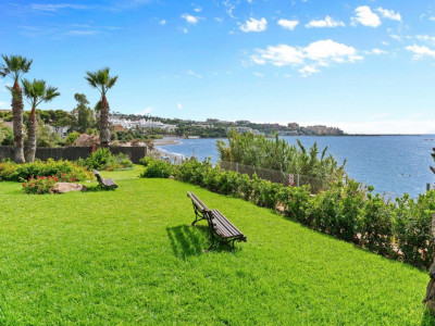 Charming Townhouse by the Sea in Bahia Azul - Estepona