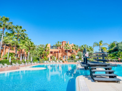 Apartament Elegant la Parter în Urb. Alminar de Marbella